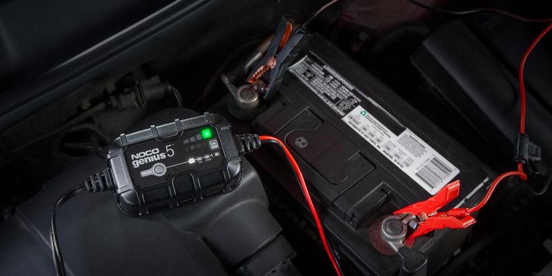 NOCO GENIUS 5  6V/12V 5-Amp Smart Battery Charger
