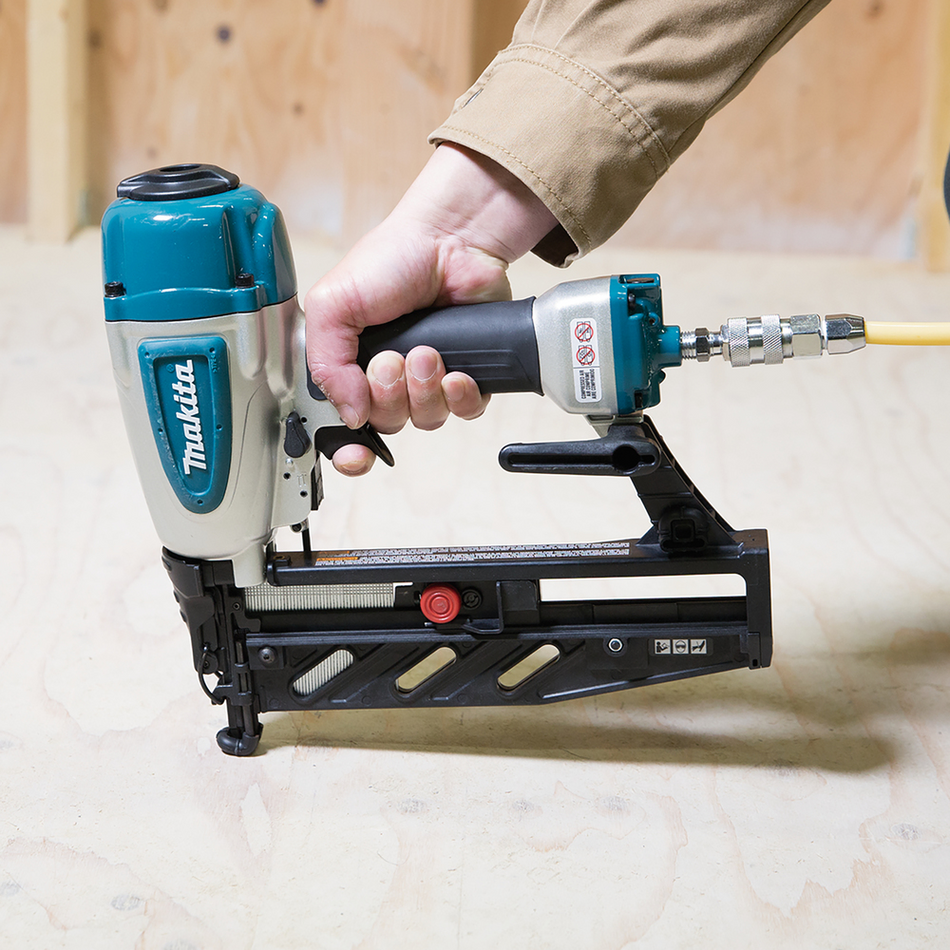 Makita AF601 8.2Bar 16G Brad Nailer