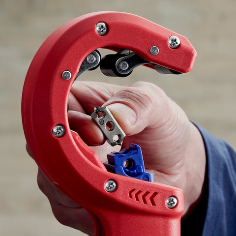 KNIPEX 90 23 01 BK DP50 Pipe Cutter for plastic drain pipes