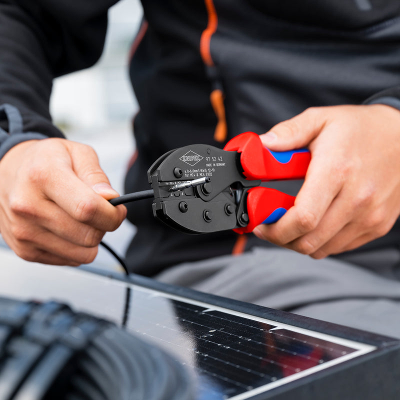 KNIPEX 97 52 42 SB PreciForce¨ Crimping pliers for MC4/MC4 EVO 2 connectors with non-slip plastic grips burnished 220 mm