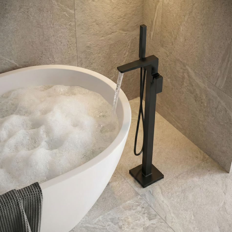 Baridi DH401 Freestanding Bath Mixer Tap with Shower - Matt Black