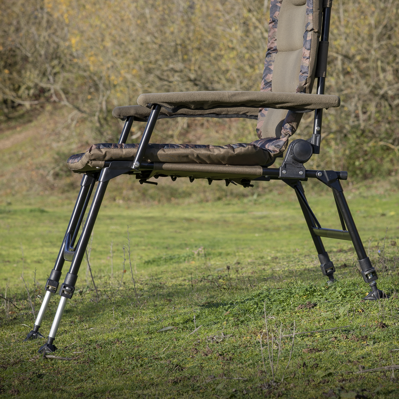 Dellonda DL73  Portable Reclining Chair with Armrests