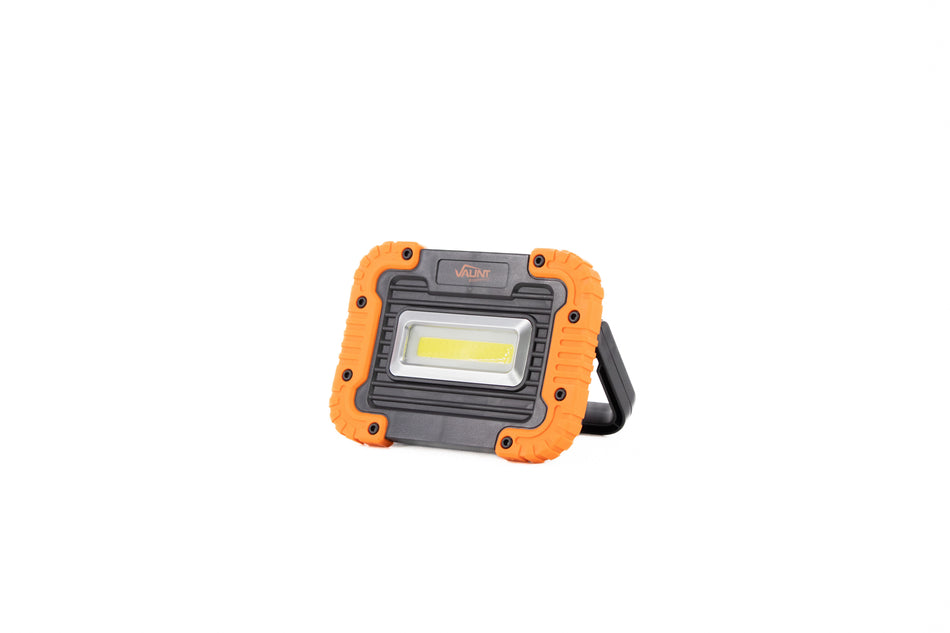 Vaunt E1611005 Essentials 550 Lumen Magnetic Work Light