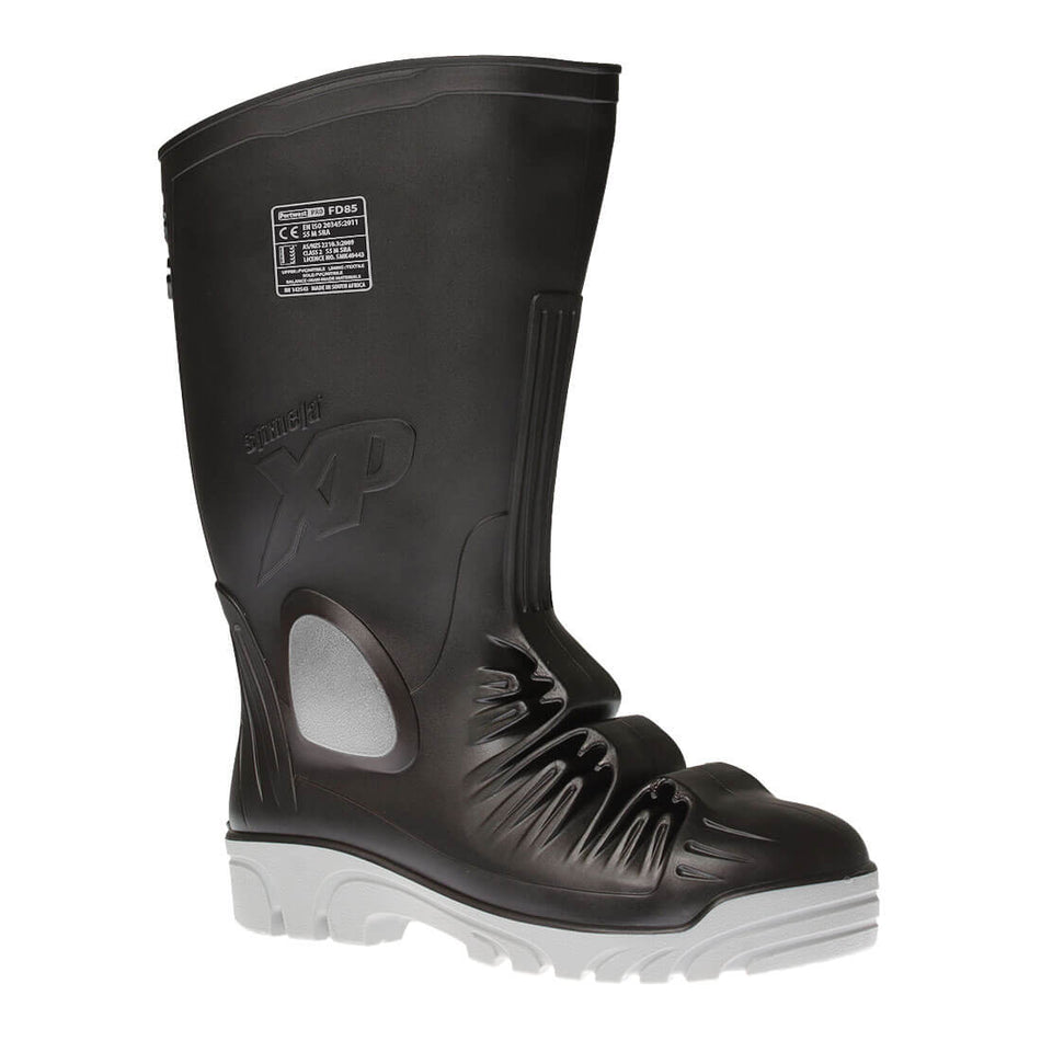 Portwest The Portwest Mettamax Safety Wellington offers complete foot protection. The innovative design allows flexibility and comfort to the wearer. It also helps protect against hazards in heavy industrial work environments.