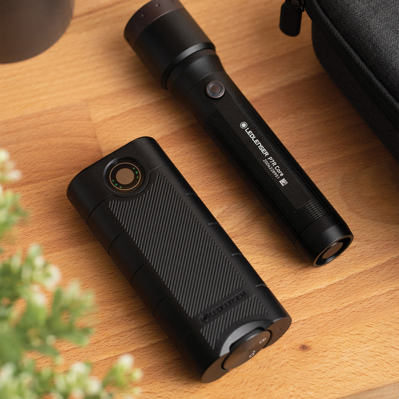 Ledlenser 502127 NEW FLEX10 Powerbank Plus incl 2 x L-ion 21700 (9000mAh)