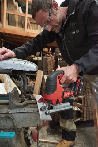 Milwaukee 4933499037 M18FID3100P-502P 8V FUEL Brushless 1/4" Impact Driver with 2 x 5.0Ah Batteries, Charger, Packout Case & Accessories Set