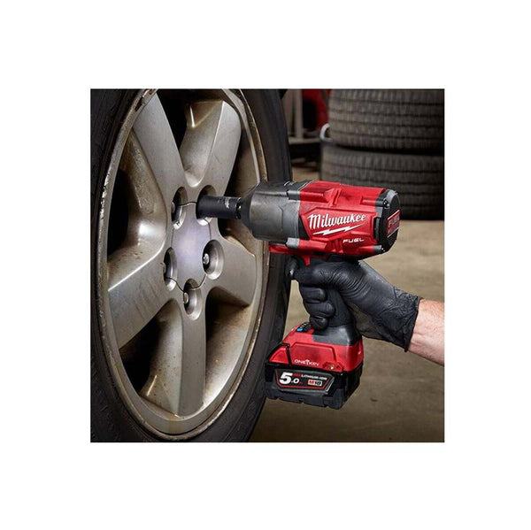 Milwaukee 4933498251 M18FHIW2F12-502X 18V Fuel 1/2" High Torque Impact Wrench with Friction Ring & 2x 5.0Ah Batteries