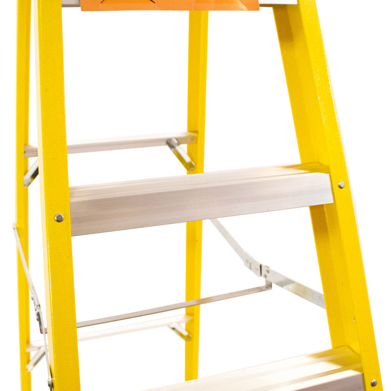 Vaunt V2002002 8 Tread Fibreglass Step Ladder - 2.23m