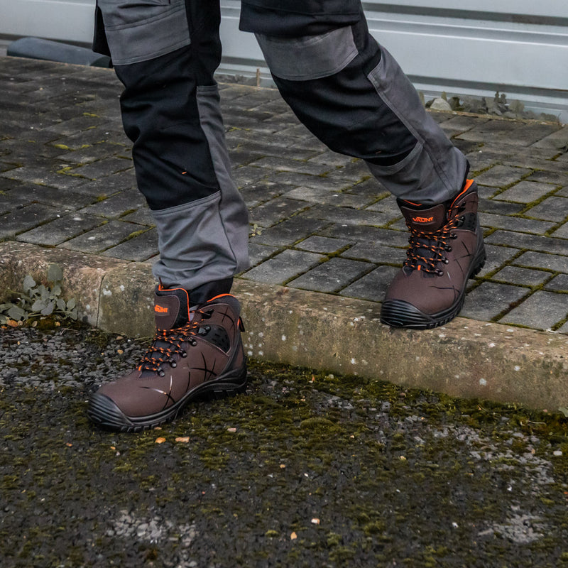 Vaunt V2306025 Berlin Safety Boots - Brown Size 11