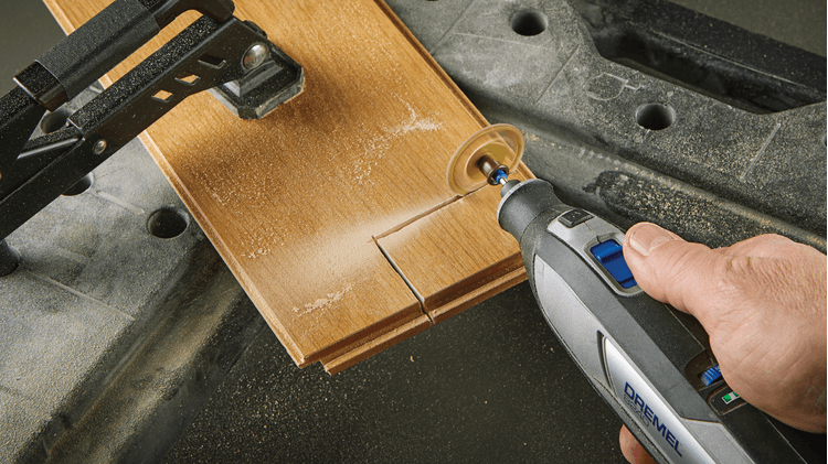 Dremel 8240 (8240-3/45) Cordless Rotary Tool 12V 2.0Ah Multitool Kit with 5 Accessories F0138240JG