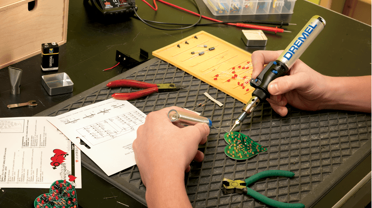 DREMEL F0132000JA VersaTip Mult Functional Butane Soldering Iron (2000-6)