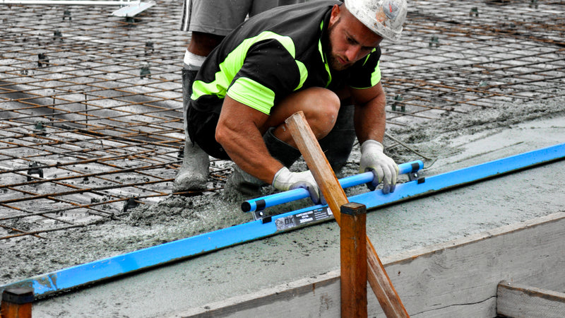 OX Hand Tools P021312 1200mm Concrete Screed with vial