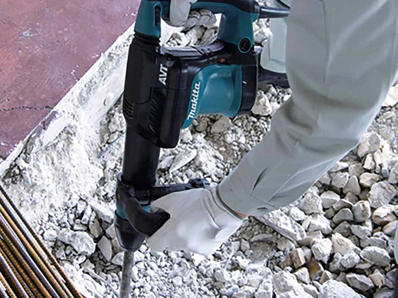 Makita HM0871C 240v SDS-MAX AVT Demolition Hammer