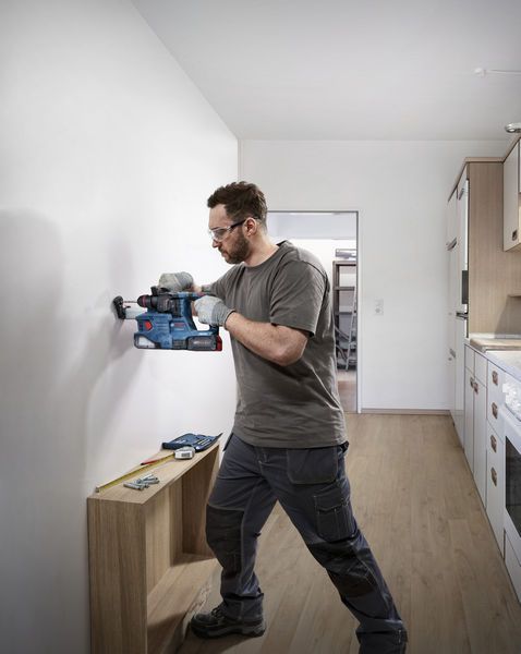 Bosch 0611924171 GBH 18V-22 X Professional Cordless Rotary Hammer with ONECHUCK