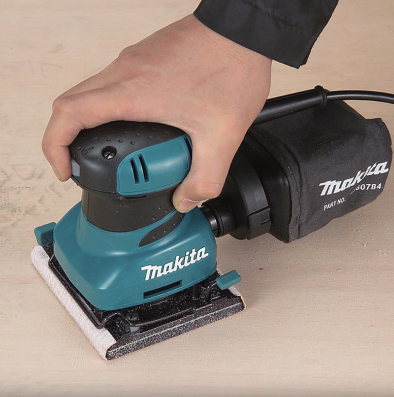 Makita BO4555 Hook & Loop / Clamp Finishing Palm Sander + Dustbag 240v