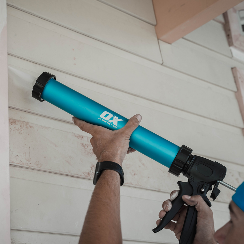 OX Tools OX-P045560 Pro Dual Thrust Sausage Gun - 600ml