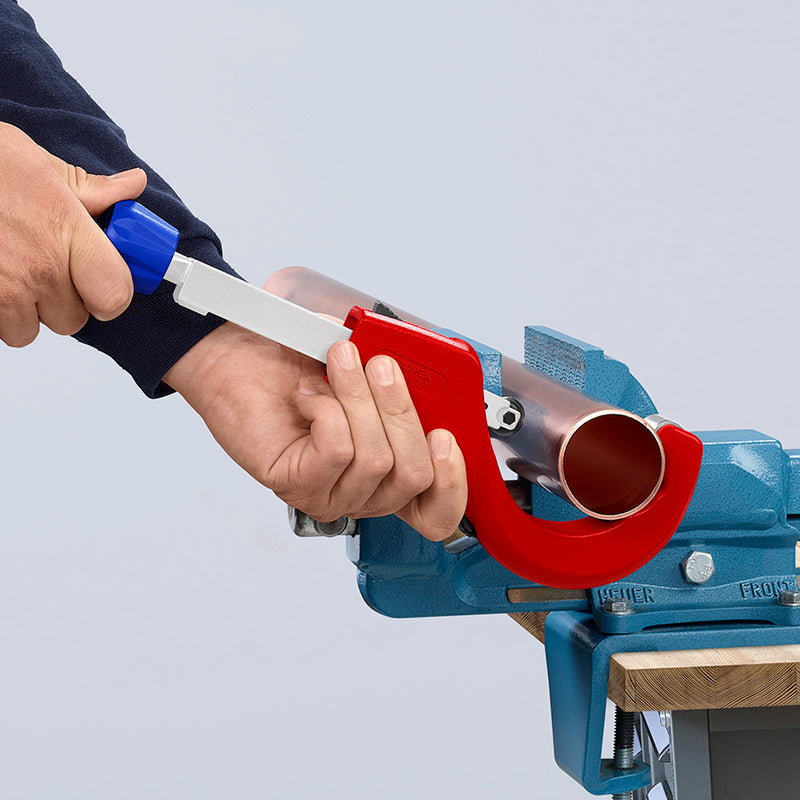 KNIPEX 90 31 03 BK KNIPEX TubiXÂ® XL Pipe cutter