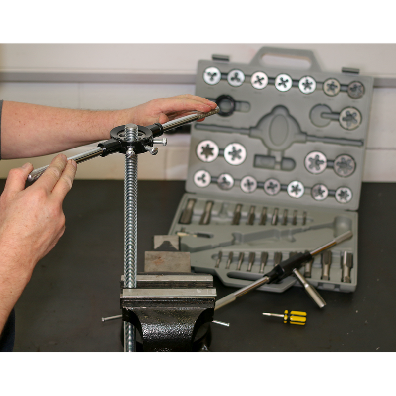 Sealey AK303 45pc Tap & Die Set Split Dies - Metric
