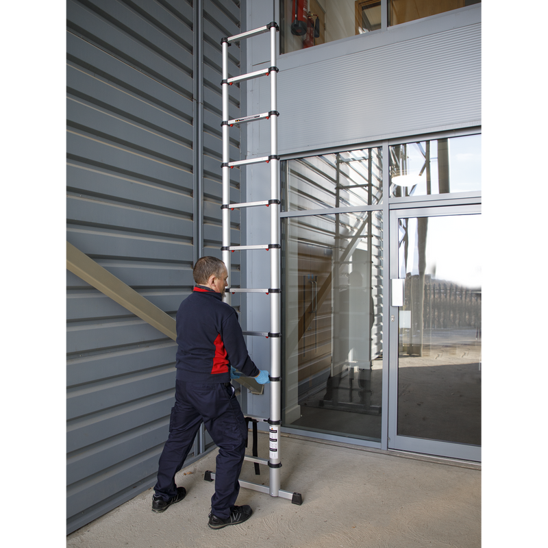 Sealey ATL11 11-Tread Trade Aluminium Telescopic Ladder EN 131