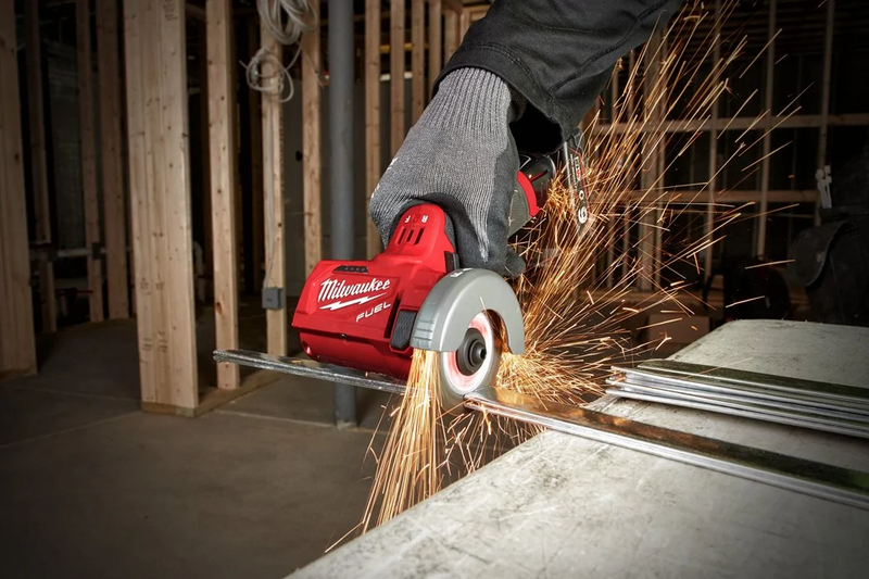 Milwaukee 4933464618 M12 FCOT-0 Sub Compact Multi-Material Cut-Off Tool Body Only
