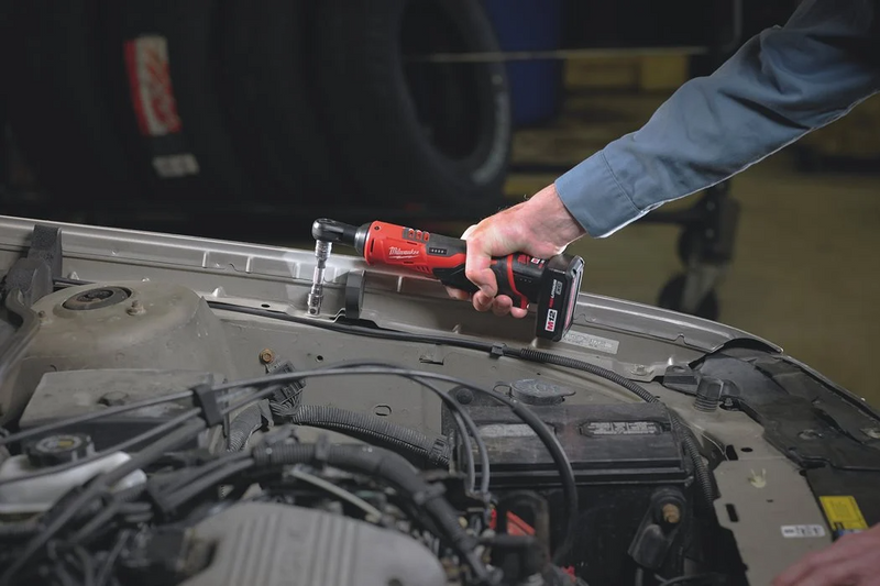 Milwaukee 4933448110 M12 IR 201B 3 8 Sub Compact Ratchet Kit