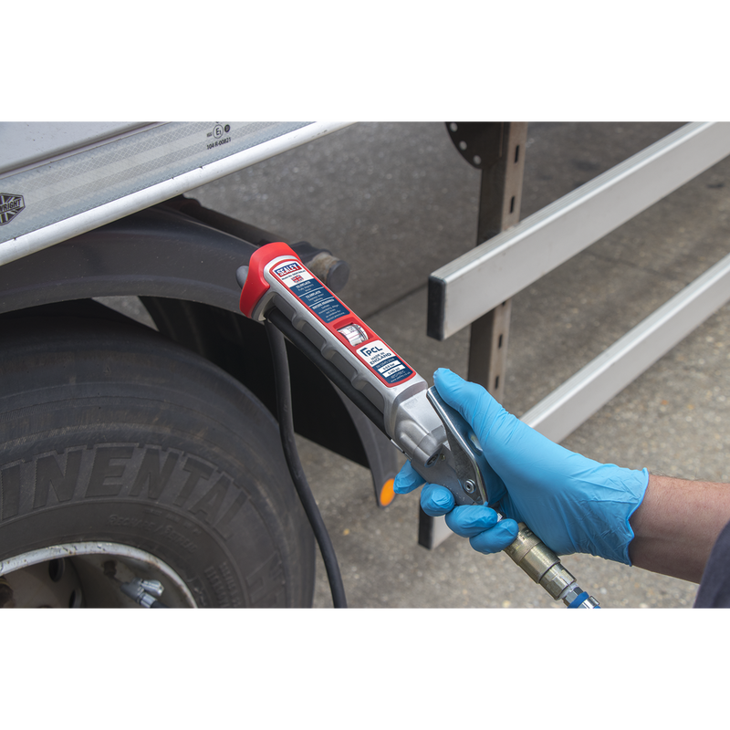 Sealey SA37/94 Professional Tyre Inflator with 2.5m Hose & Clip-On Connector