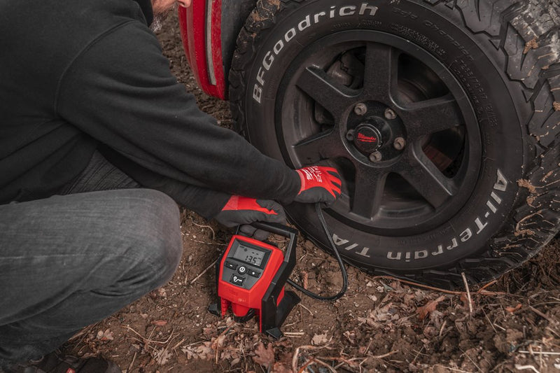 Milwaukee 4933464124 M12 BI-0 Sub Compact Inflator Body Only