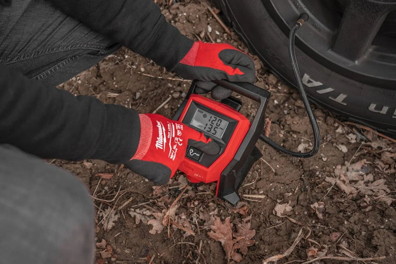 Milwaukee 4933464124 M12 BI 0 Sub Compact Inflator Body Only